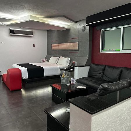 Kuboz Motor Hotel Zapopan Exterior foto